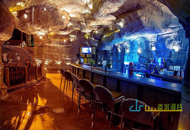 山洞式酒吧