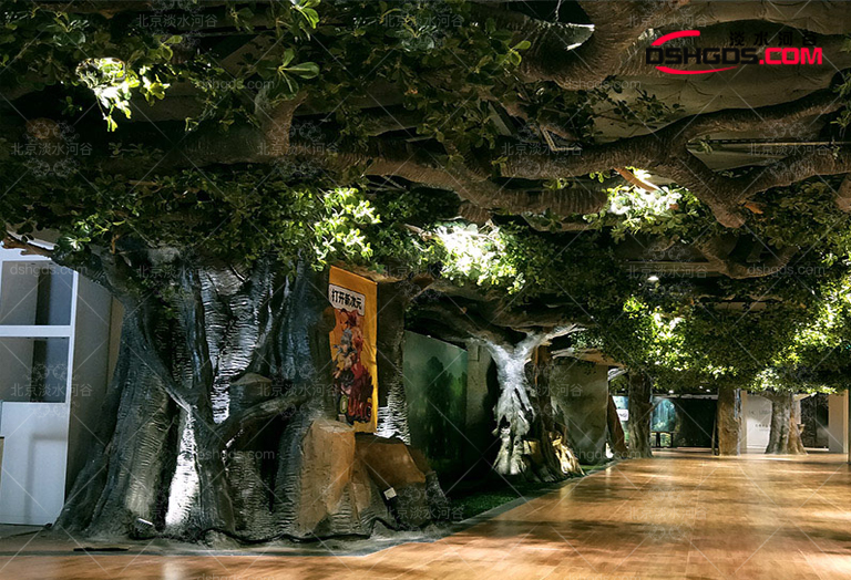 仿真榕树.jpg 仿真榕树