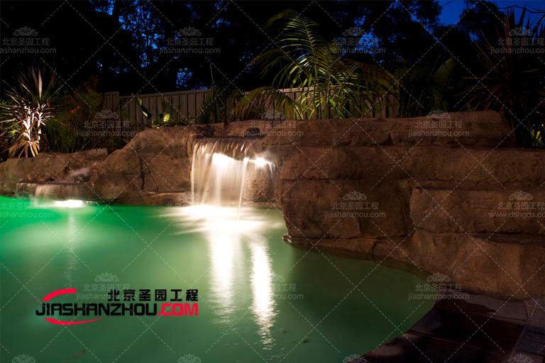 水泥假山.jpg 水泥假山