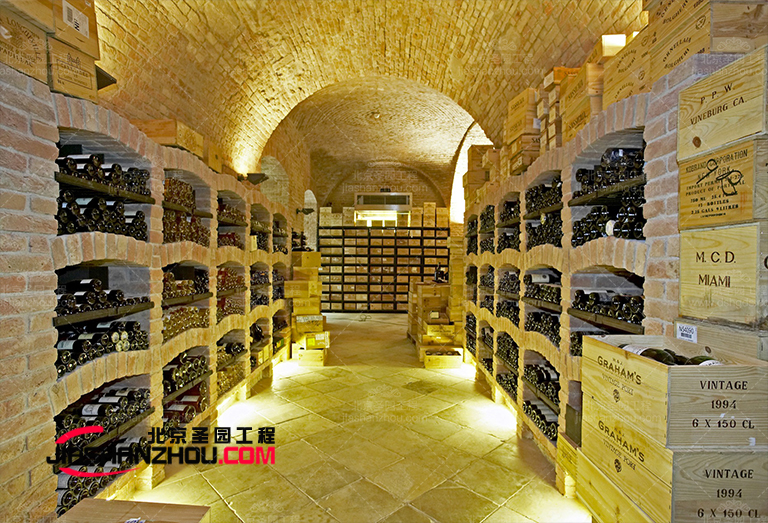 palais-coburg-residenz-vienna-wine-cellar.jpg