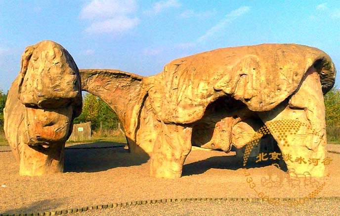 塑石假山制作与真石假山制作比哪个好一些呢