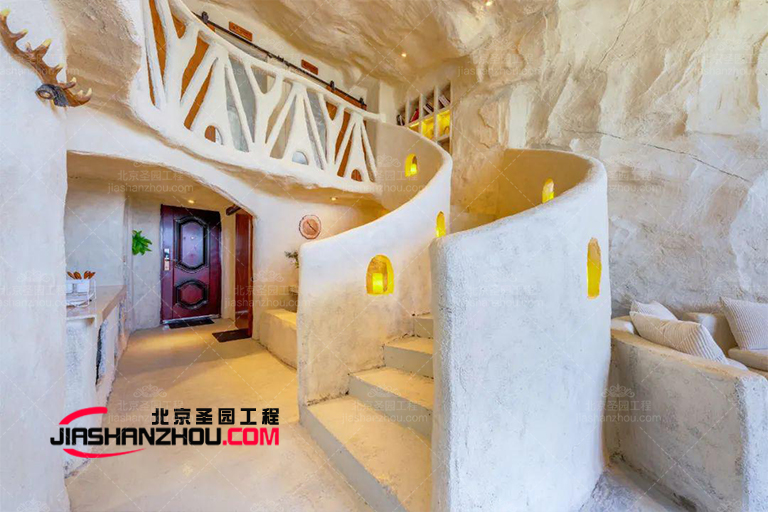 男孩和女孩共享仿真洞穴酒店房间的创意设计想法