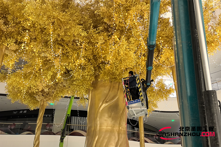 天津西青区仿真树设计 让自然美景在龙湖梅江天街触手可及