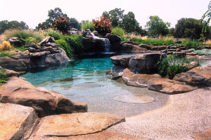 五一走进重庆荣昌水泥假山 感受绿色与自然的双重魅力