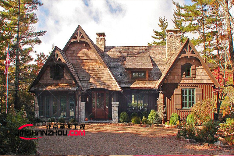 仿真树树屋民宿在榕江走红 仿真树树屋民宿设计惊艳网友