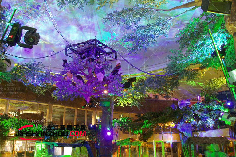 湖南仿真树秋日餐厅的温柔时光仿佛被万圣节小灵吻了嘴角