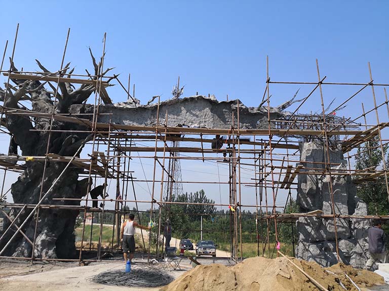 仿真树大门.jpg 仿真树大门.jpg